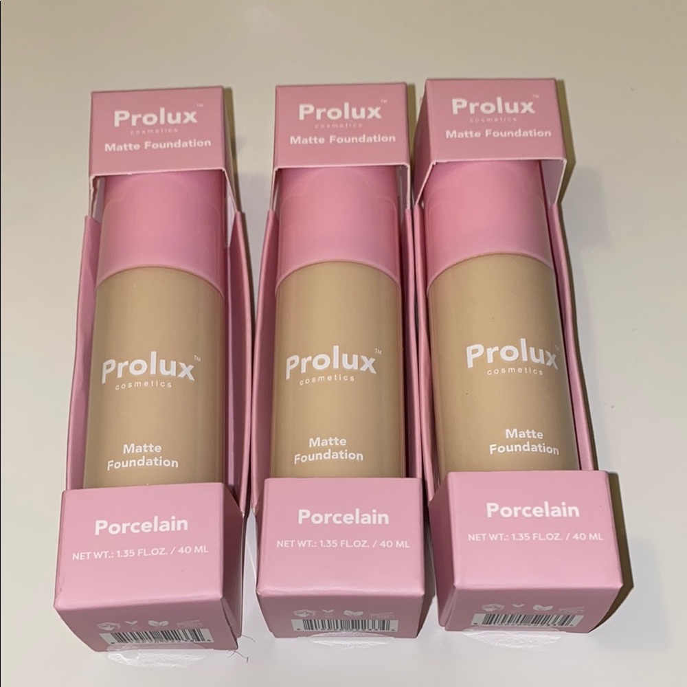 Prolux Matte Foundation Set PORCELAIN